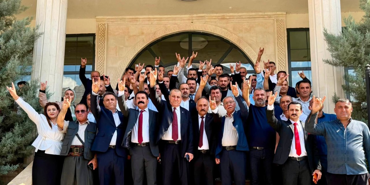 MHP Beytüşşebap İlçe Kongresi'nde Seyfettin Öztünç Güven Tazeledi