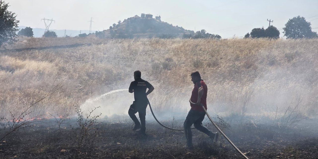 Şırnak'ta İki Farklı Noktada Çıkan Yangınlar Ekiplerin Müdahalesiyle Söndürüldü