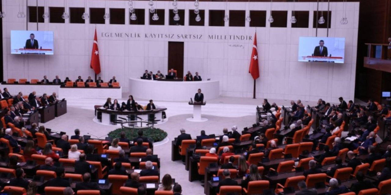Emekli maaşlarına zam düzenlemesi TBMM'den geçti
