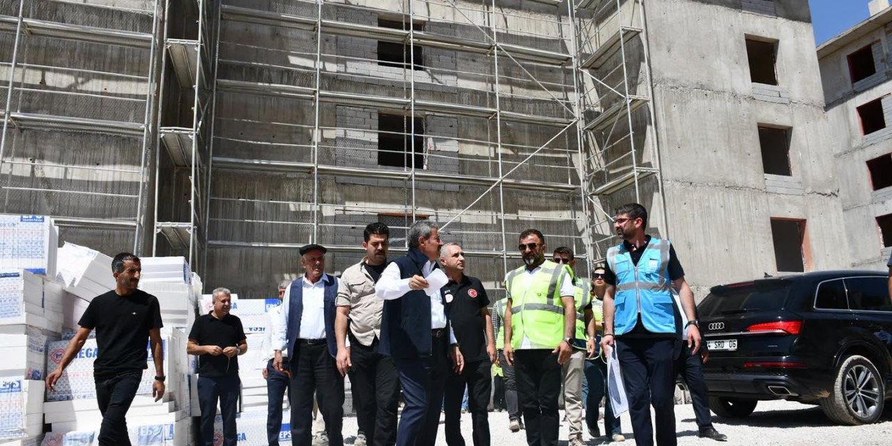 Vekil Tatar'dan Şırnak'ta 1.520 Konutluk Dev Projede İnceleme! Çalışmalar Yüzde 17 Seviyesine Ulaştı