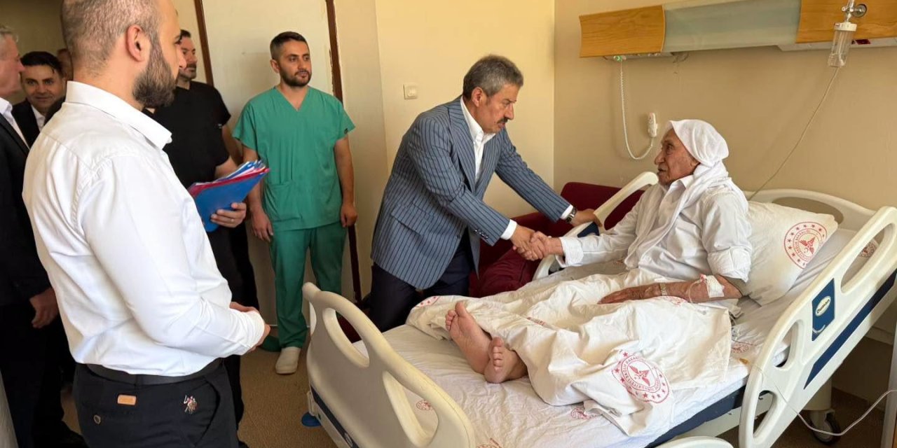 Milletvekili Tatar Hastanede Yatan Hastaları Ziyaret Etti