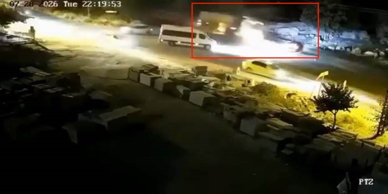 Mardin’de 3 kişinin öldüğü kaza kameraya yansıdı