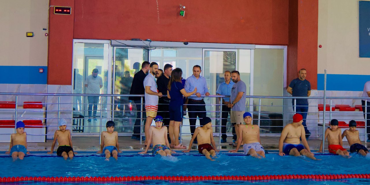 Silopi'de Yaz Spor Okulları Yoğun İlgi Görüyor: Kaymakam Partal Kursları Ziyaret Etti