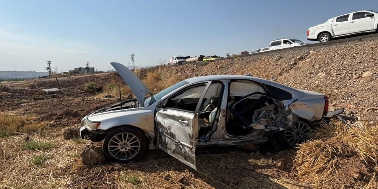 Şırnak’ta iki otomobilin çarpıştığı kazada 2 kişi yaralandı