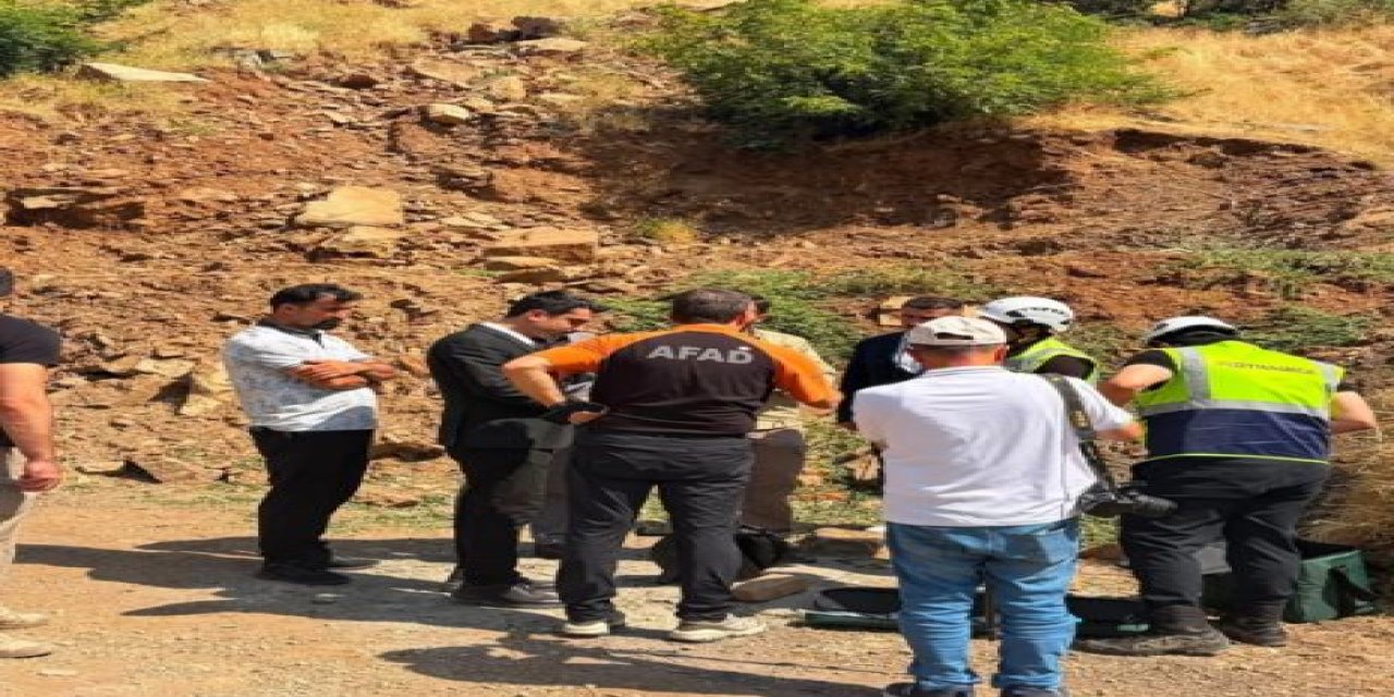 Beytüşşebap'ta Heyelan Alarmı! Riskli Bölgelerde Saha İncelemesi Yapıldı