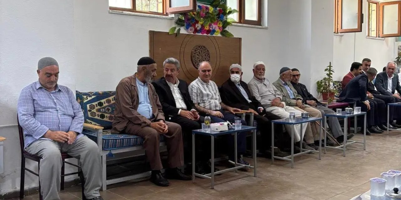 Milletvekili Tatar, Şırnak Eski Valisi Özkan'a Taziye Ziyaretinde Bulundu