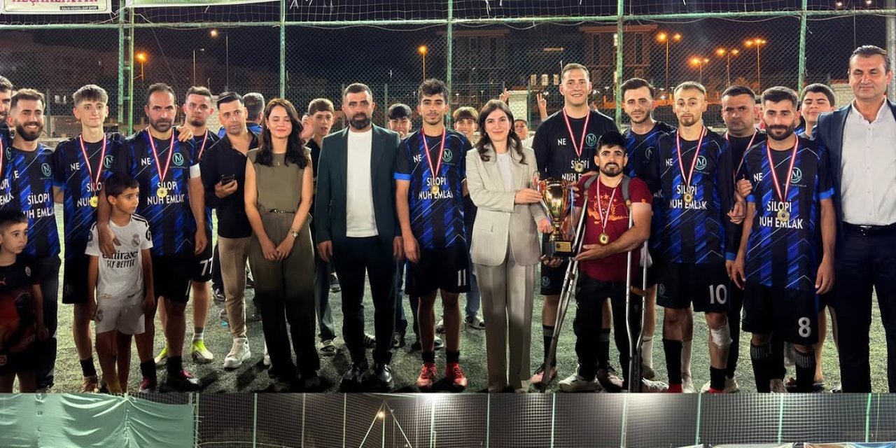 Silopi'de Bağımlılıkla Mücadele İçin Düzenlenen Futbol Turnuvası Sona Erdi: Şampiyon Belli Oldu
