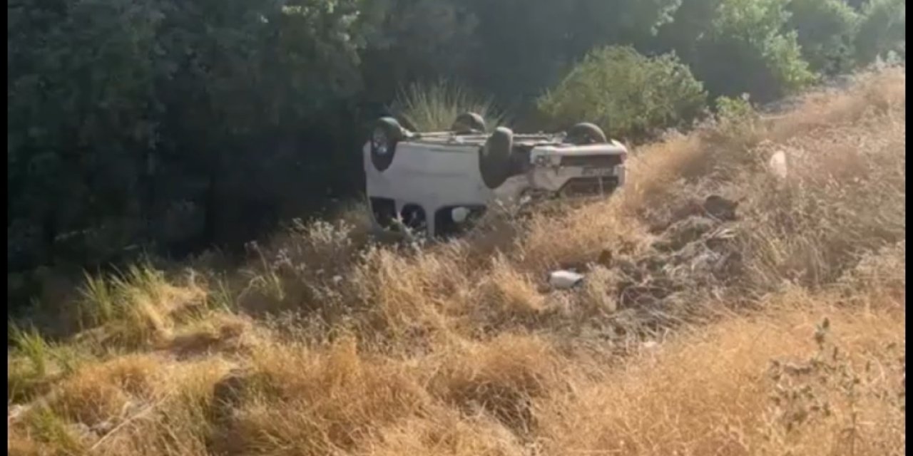 Şırnak'ta araç şarampole devrildi: 2 kişi yaralandı