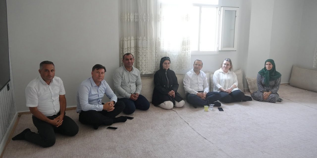 YKS Şırnak birincisi evinde ziyaret edildi