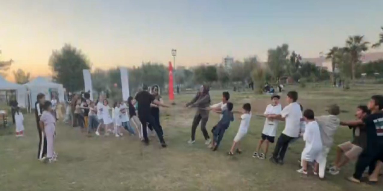 Şırnak’ta Aileler Doğayla İç İçe Keyifli Bir Gün Geçirdi