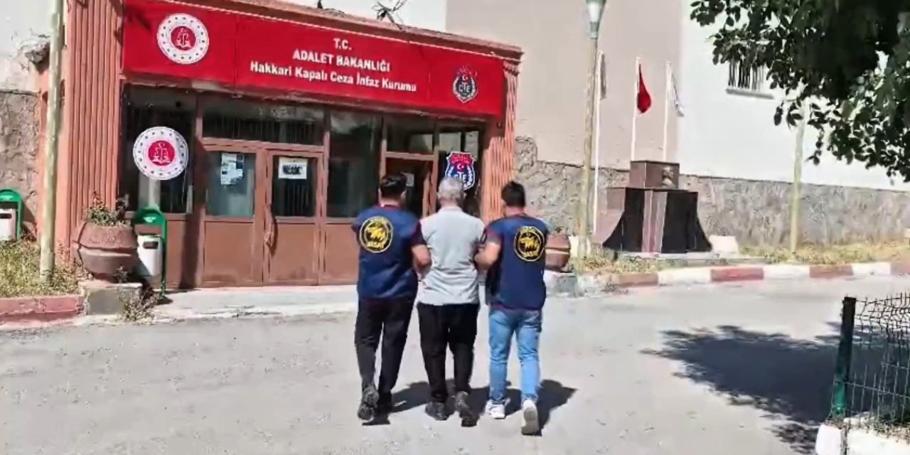 Hakkari’de 20 yıl hapis cezası bulunan uyuşturucu satıcısı yakalandı