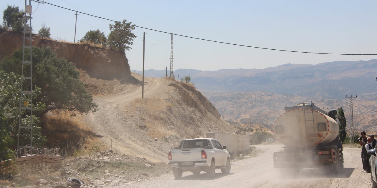 Şırnak’ta Toz Tepkisi: Pencereler Kapalı, Meyve Ağaçları Toz İçinde