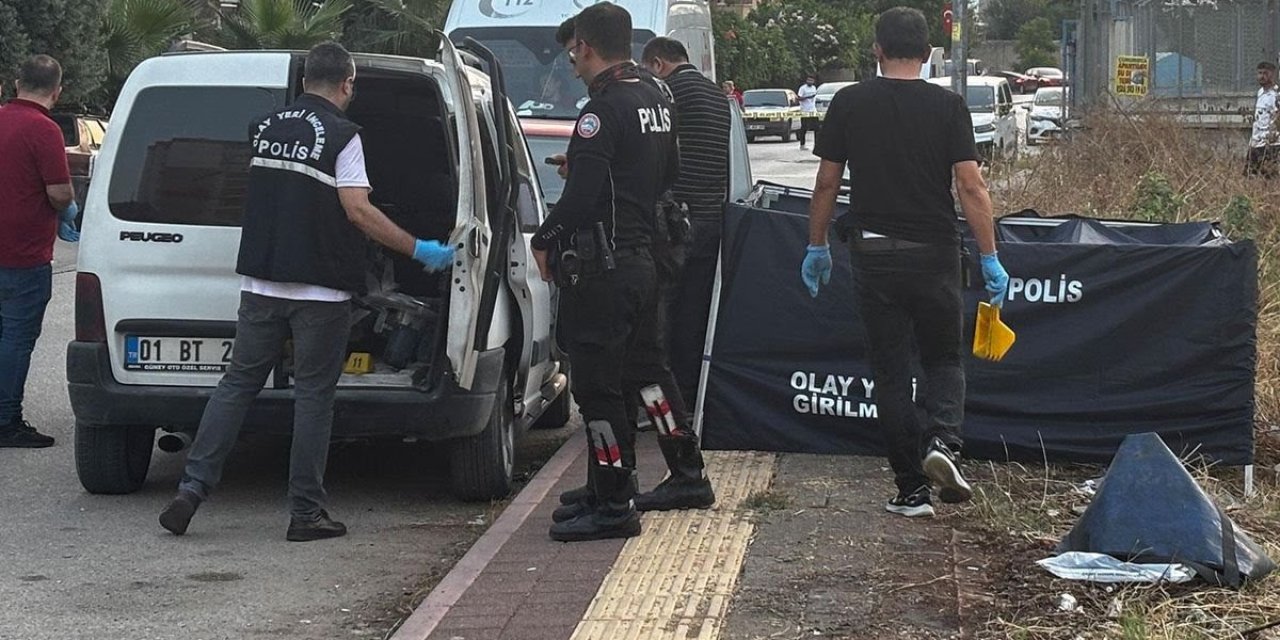 Silahlı kavgada baba ve oğlu öldü, anne yaralandı