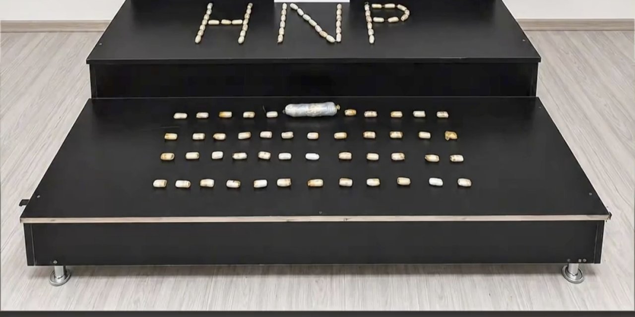Hakkari'de mide ve bağırsaklarında uyuşturucu taşıyan 3 kişi tutuklandı