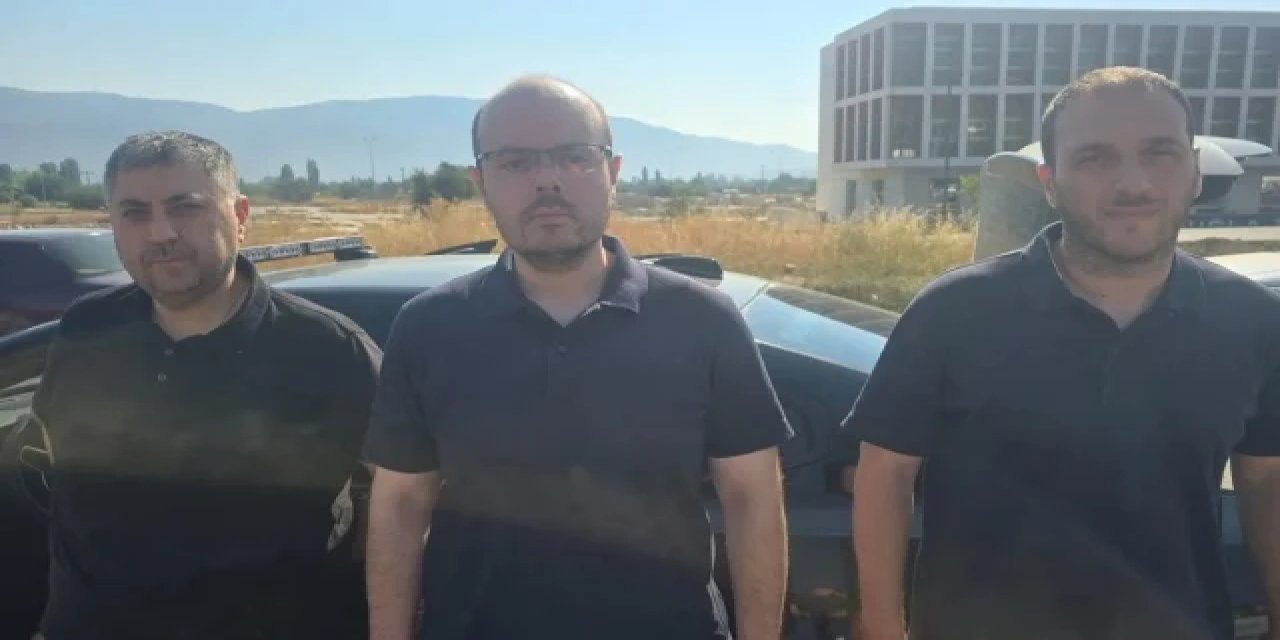 Firarilerin Kaçışında Eski Bakanın Aracı Kullanıldı