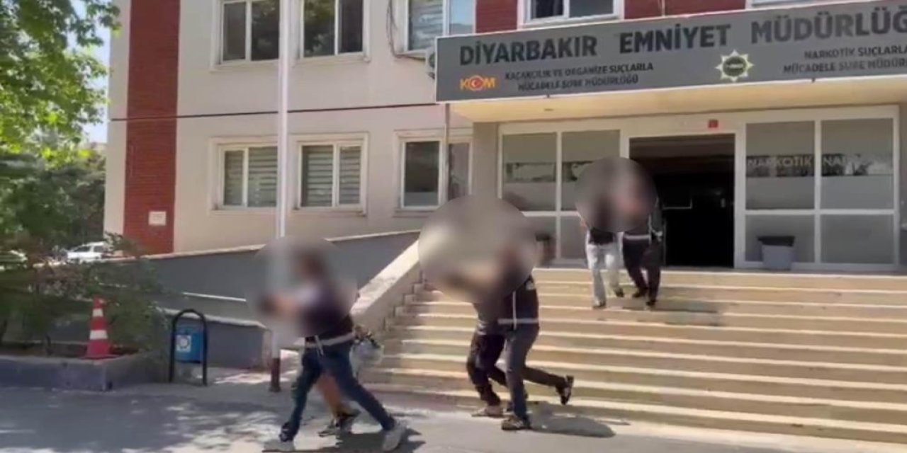 Diyarbakır'da el bombası ile yakalanan 4 kişi tutuklandı