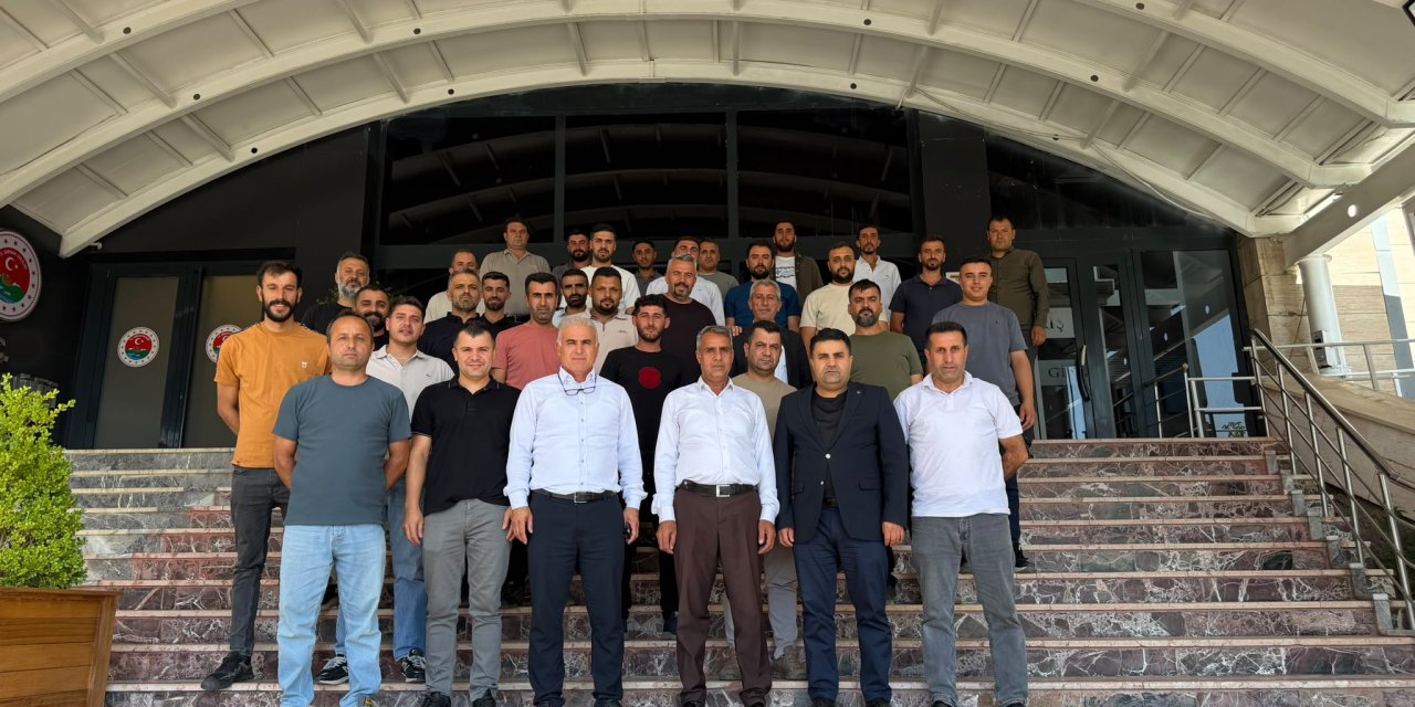 Kızılsu Köyü’nde 15 Yıllık Elektrik, Yol ve Kanalizasyon Sorunu İçin Girişim