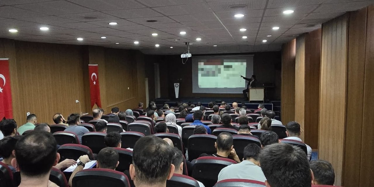 Şırnak’ta 76 Emniyet Personeline Düzensiz Göç Semineri Verildi