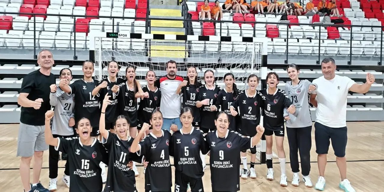 Şırnak Hentbol Takımı Türkiye Finallerinde İlk 8’e Kaldı