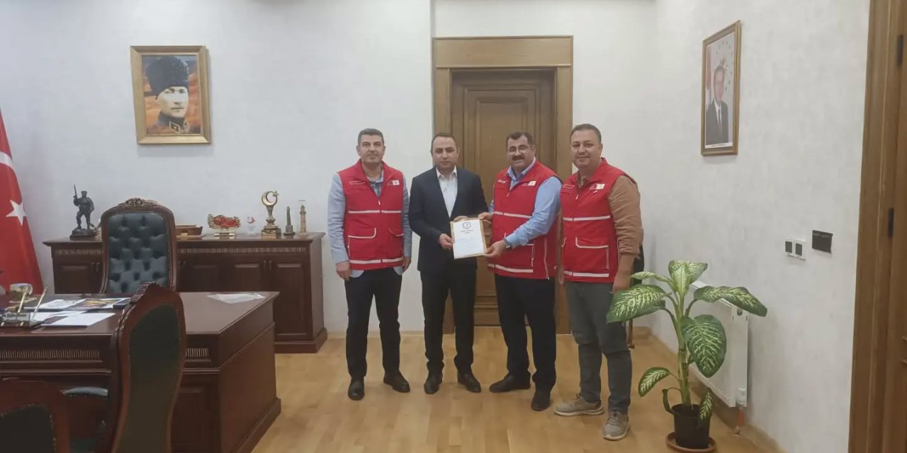 Silopi Kaymakamı Partal’a Kızılay’dan anlamlı ziyaret