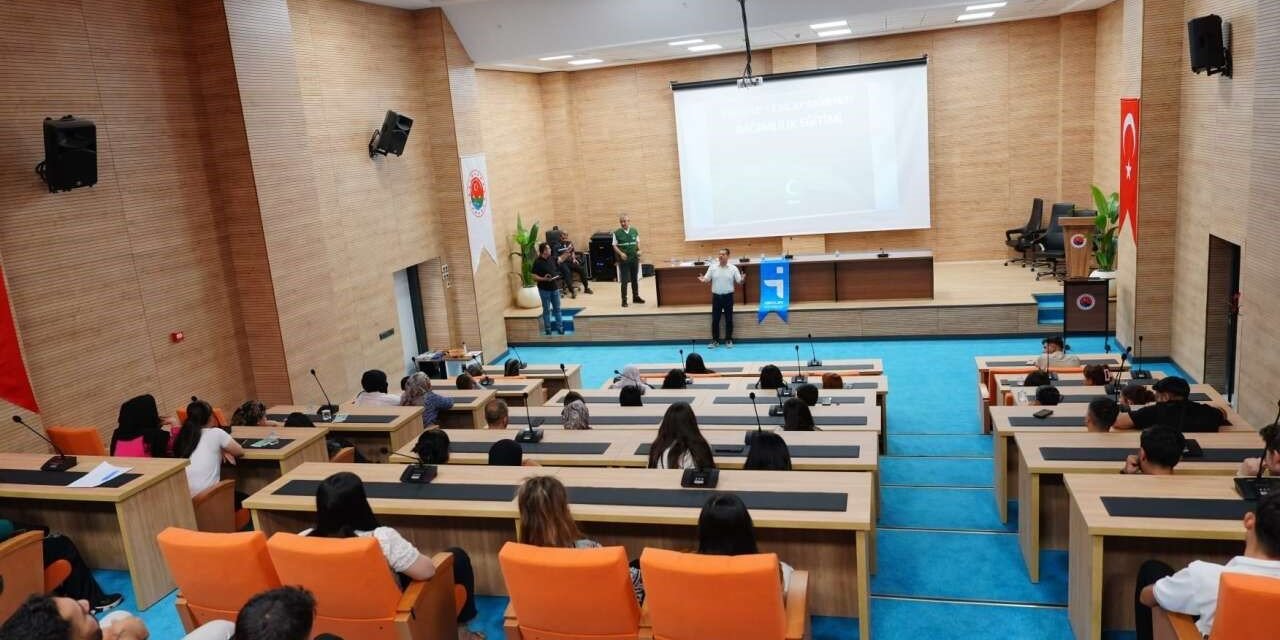 Şırnak’ta İUP Katılımcılarına Bağımlılıkla Mücadele Eğitimi