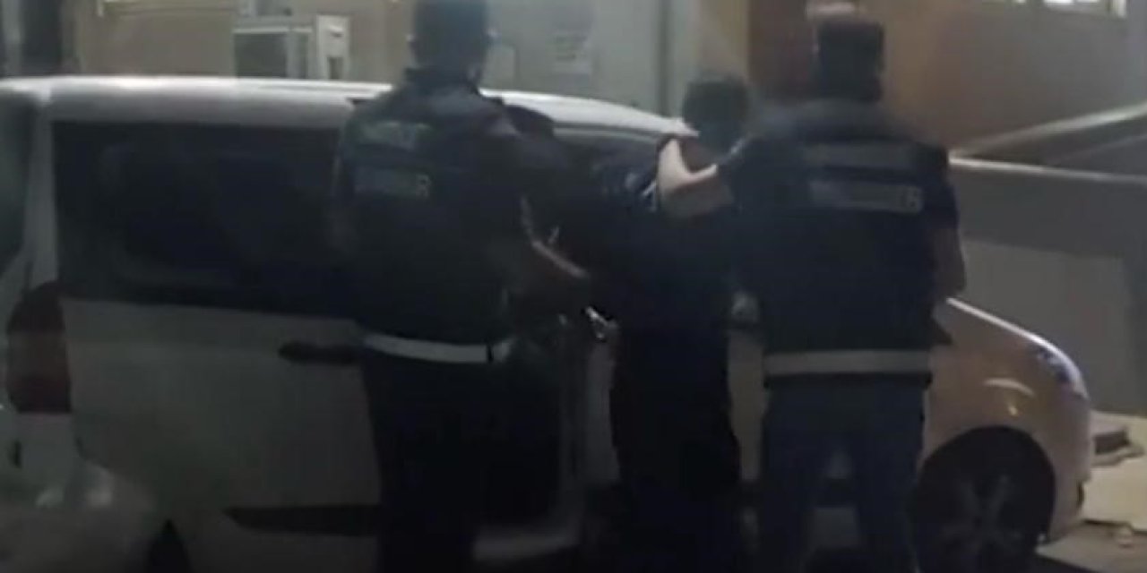 Diyarbakır'da midelerinde uyuşturucu taşıyan 2 kişi yakalandı