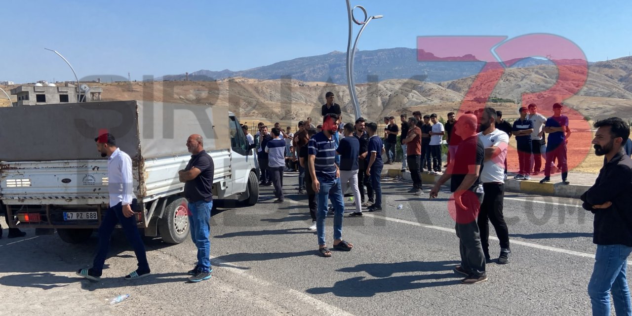 Kumçatı’da 24 Saatlik Elektrik Kesintisi: Vatandaşlar Sokaklara Çıkarak Yolları Kapattı