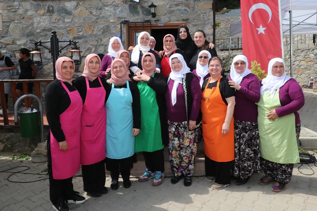 KADIN İSTİHDAMININ ANAHTARI KADIN KOOPERATİFLERİ OLACAK