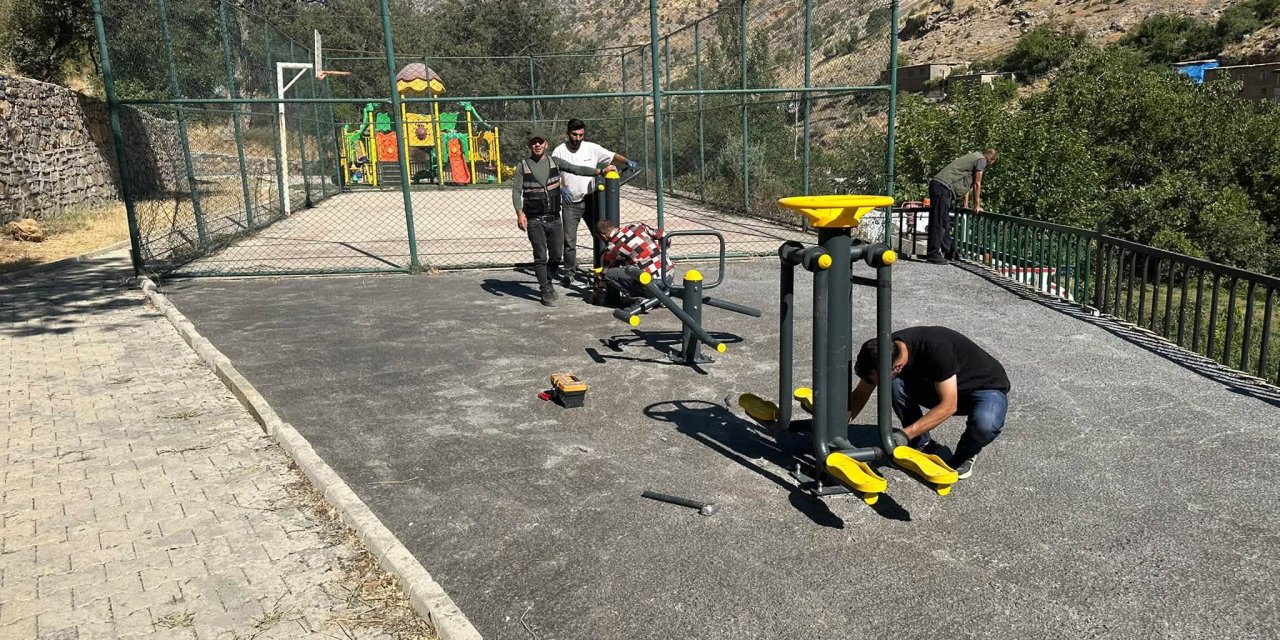Uludere'de Çocuk Oyun Parkı Yenilendi