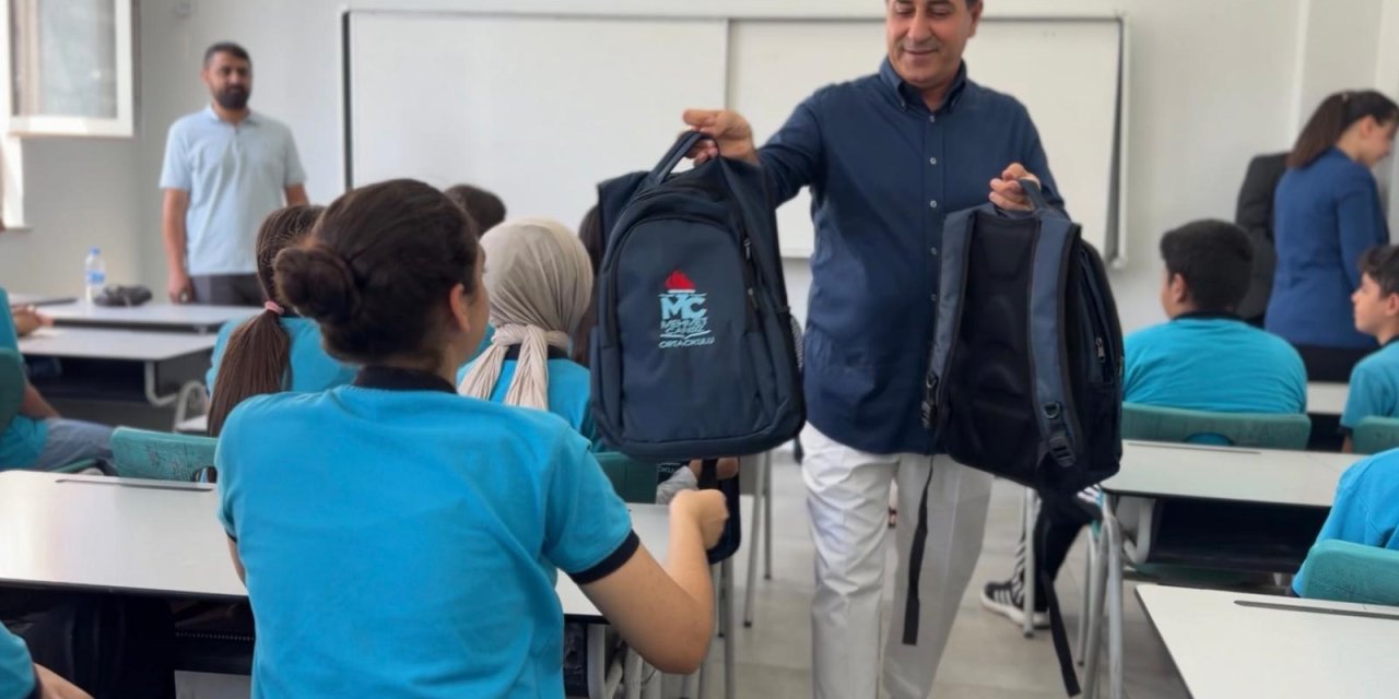 Mehmet Esra Cansız Vakfı, yeni eğitim yılı coşkusuna ortak oldu