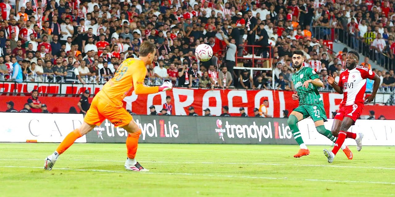 Batman Petrolspor kritik maçta öne geçtiği halde mağlup oldu