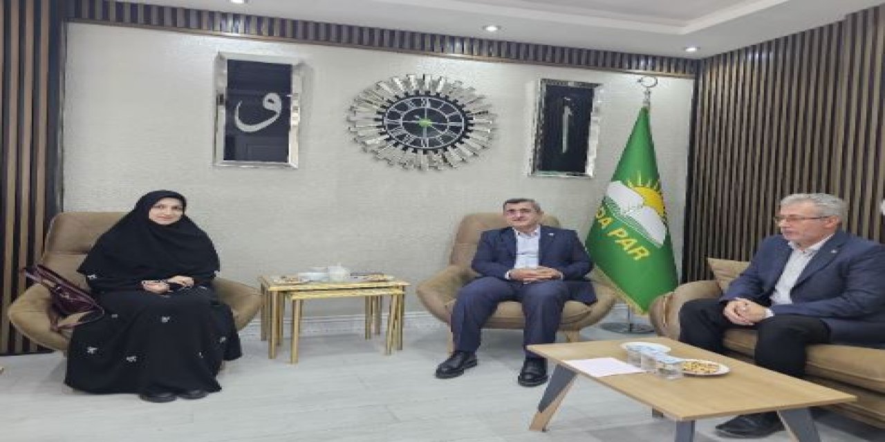 HÜDA PAR Kadın Kolları’ndan İl Başkanı Sevinik’e hayırlı olsun ziyareti