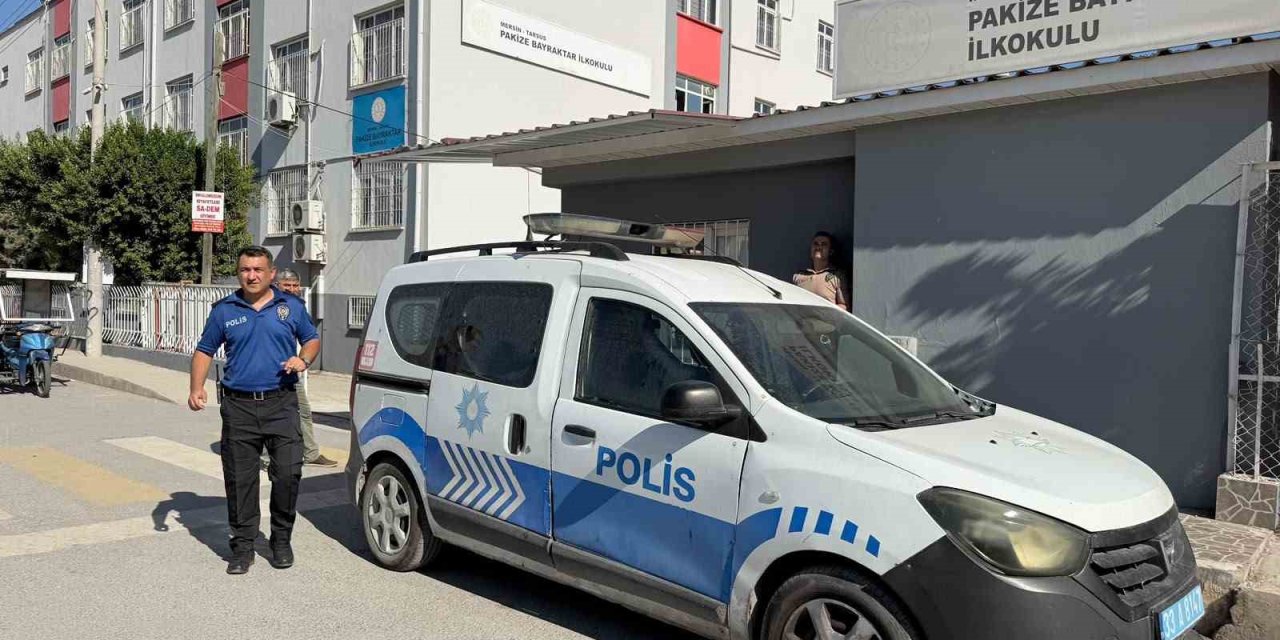 Okulda fark edildi! 7 yaşındaki öğrencinin çantasından tabanca çıktı