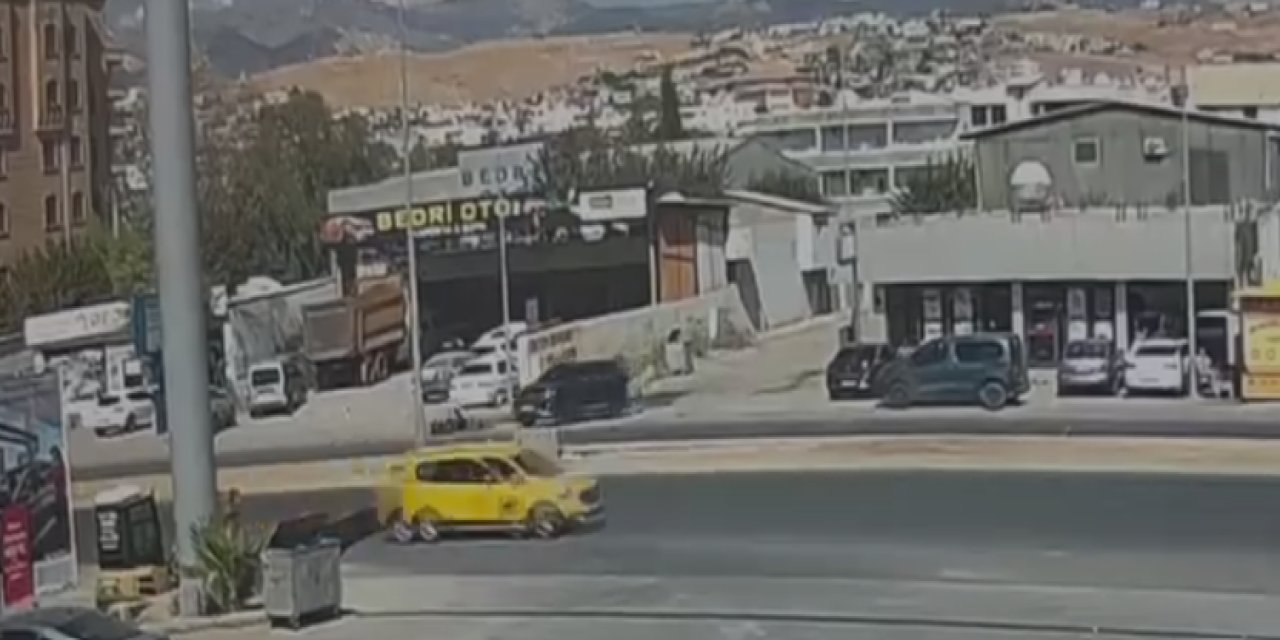 Şırnak’ta Ters Yönde Motosiklet Kullandı, Otomobilin Altında Kaldı: O Anlar Kamerada