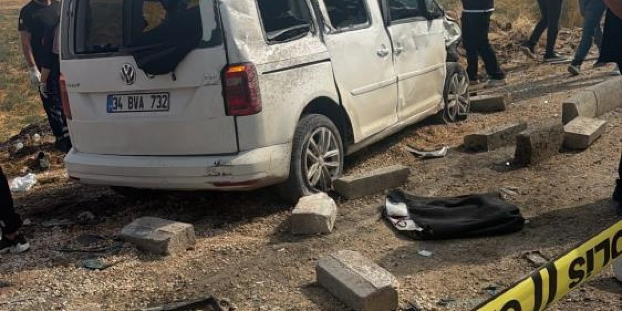 Nusaybin'de iki araç çarpıştı: 1 kişi öldü, 2 kişi yaralandı