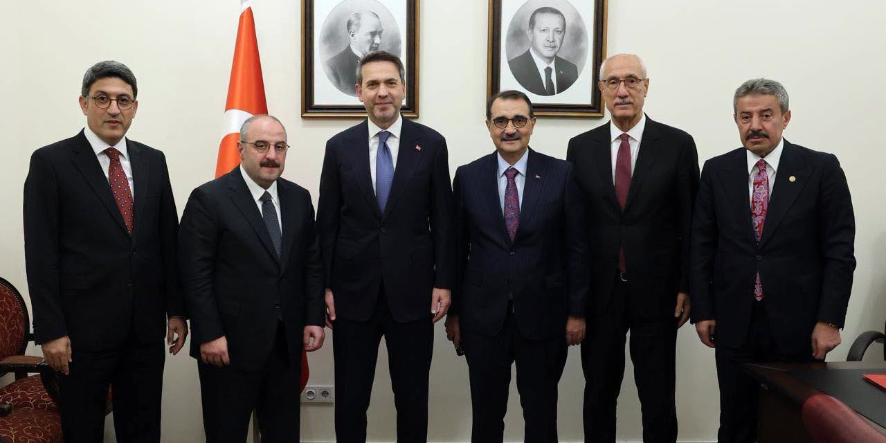 AK Parti Şırnak Milletvekili Tatar’dan Bakan Bayraktar’a ziyaret