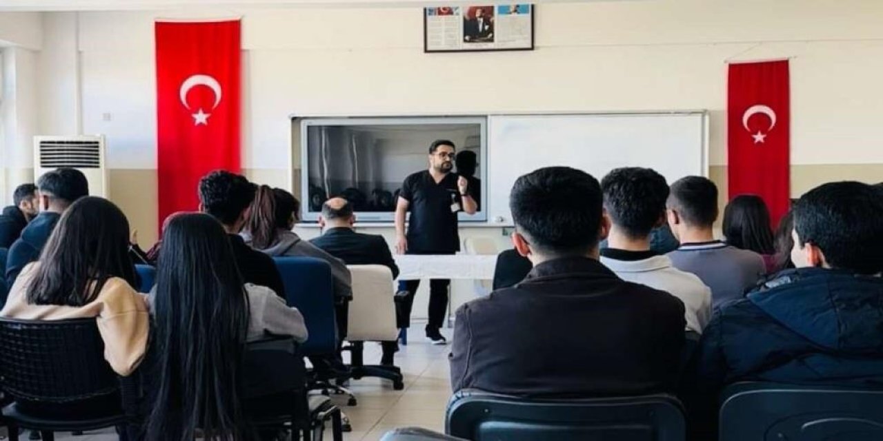 Cizre’de lise öğrencilerine ağız ve diş sağlığı eğitimi verildi