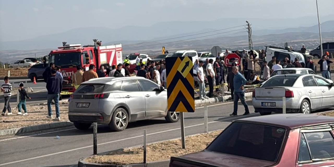 Milletvekili konvoyunda kaza: 1 kişi öldü, 4 kişi yaralandı