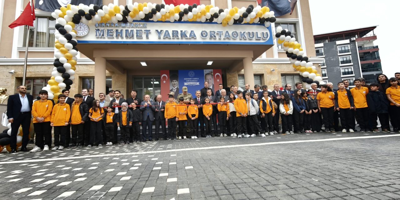 Şırnak’ta Mehmet Yarka Ortaokulu Törenle Açıldı