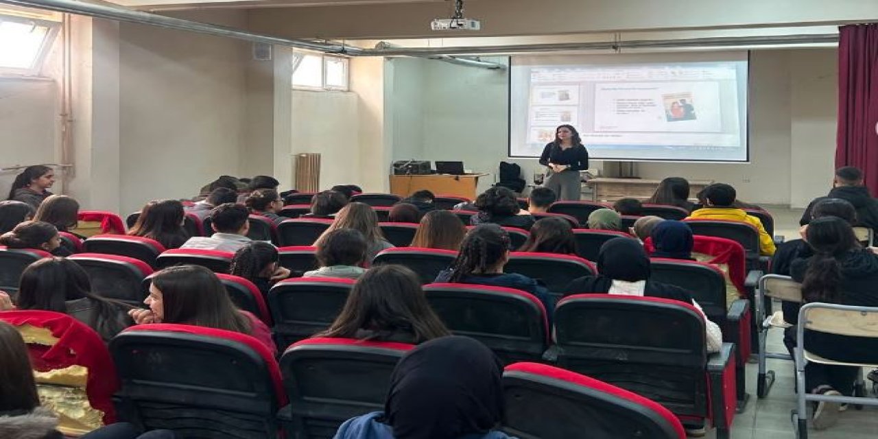 Şırnak Anadolu Lisesi’nde Genç Akademisi Programı Düzenlendi