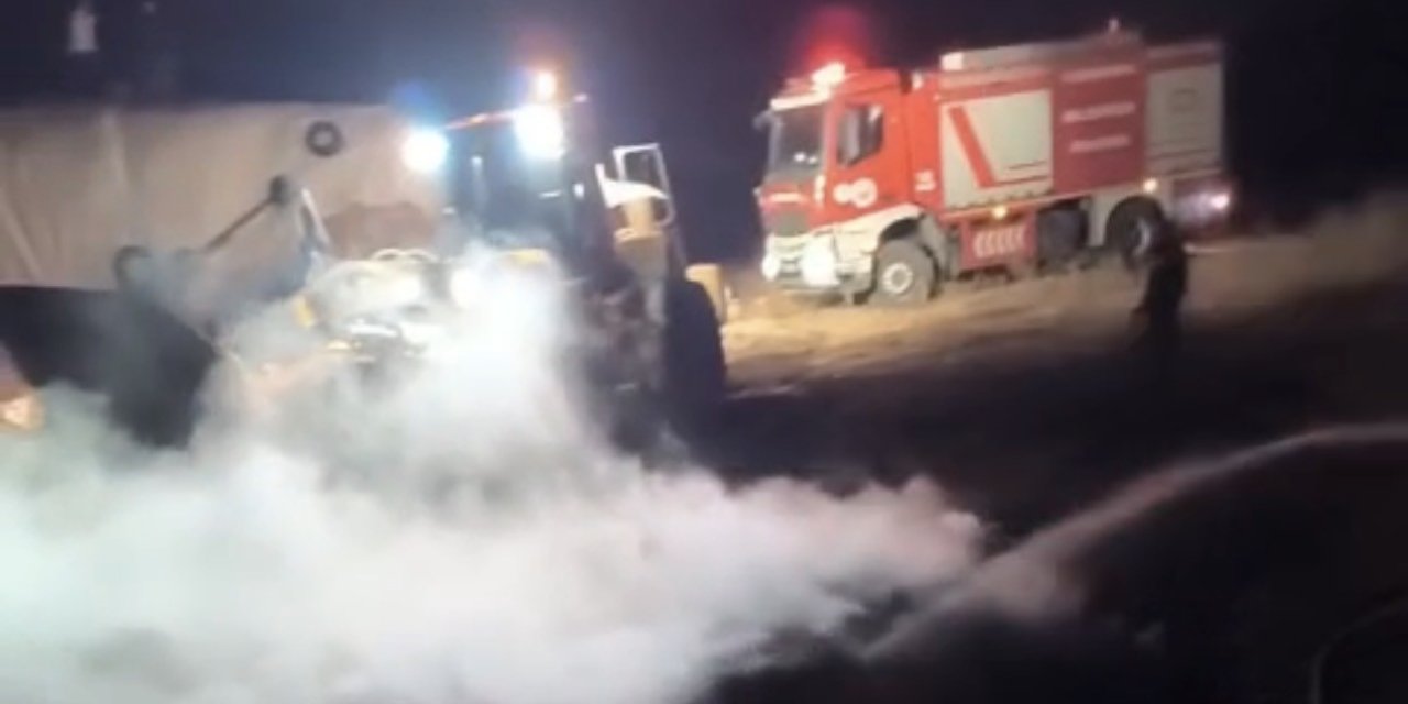 Hakkari’de çıkan yangında binlerce bağ ot kül oldu