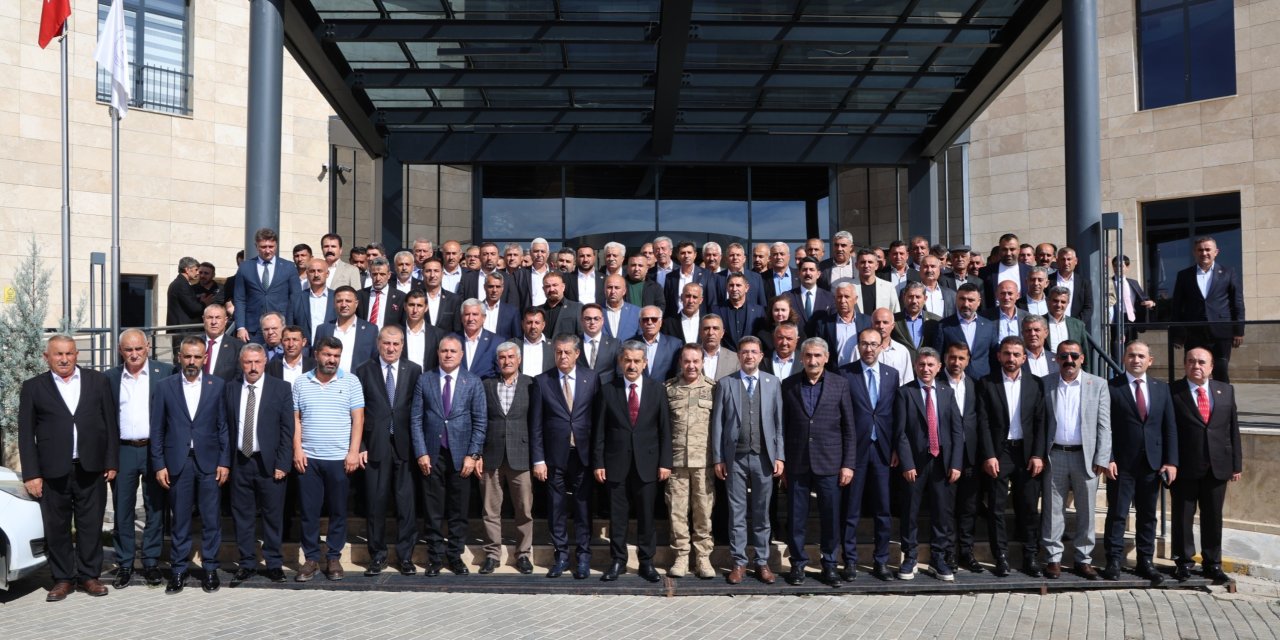 Şırnak’ta 19 Ekim Muhtarlar Günü dolayısıyla yemek programı düzenlendi