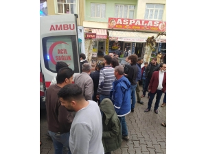 Adıyaman'da hafif ticari aracın çarptığı 2 kardeş yaralandı