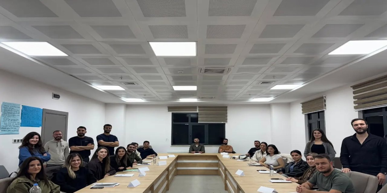 Şırnak’ta 15 Sağlık Personeline Çocuklarda İleri Yaşam Desteği Eğitimi Verildi
