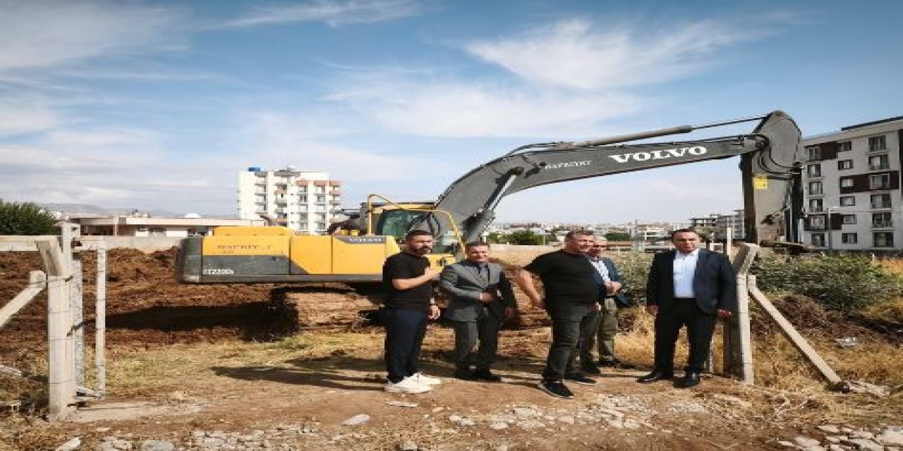 Silopi’de Yeni Okul İnşaatı Başladı: Kaymakam Partal Çalışmaları İnceledi