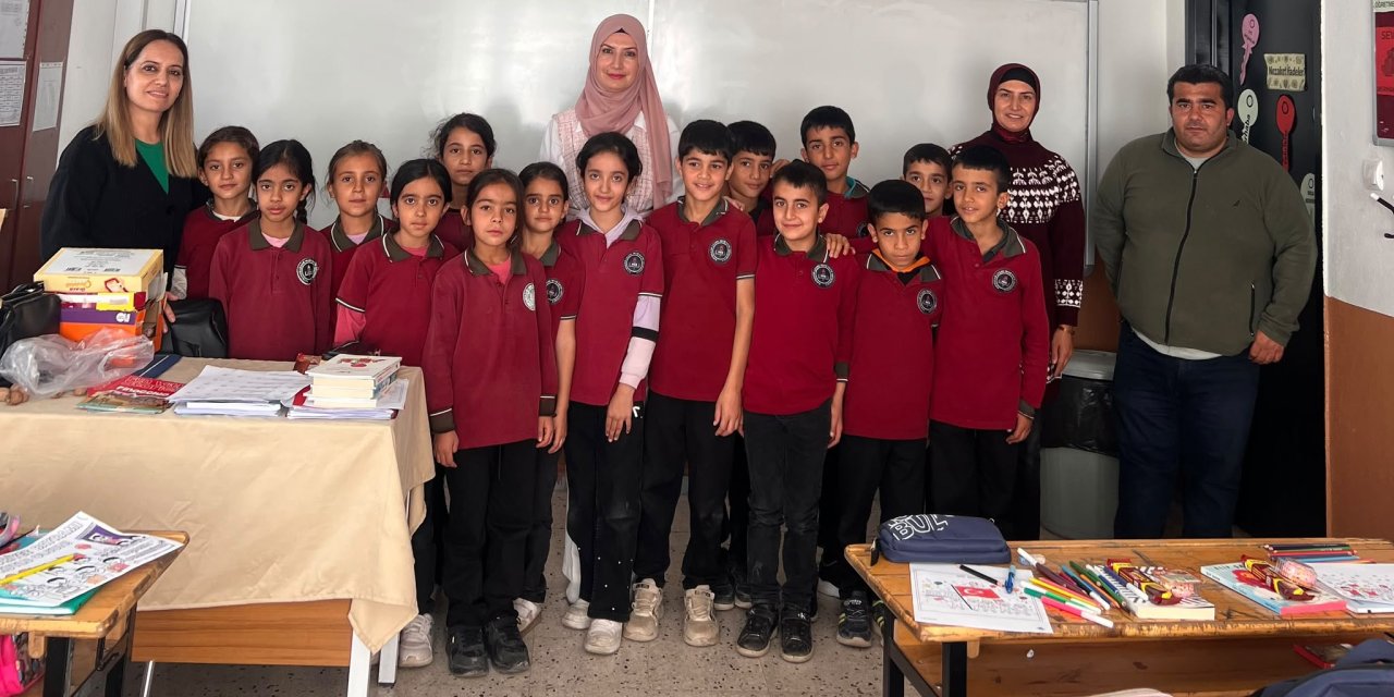 Şırnak KAGİDER ve Genç Liderler Derneğinden Öğrencilere Kitap Desteği
