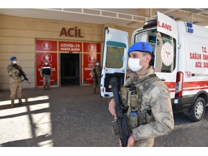 Şanlıurfa'da husumetli aileler arasında çıkan kavgada 3 kişi yaralandı