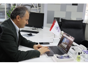 Adıyaman Belediye Başkanı Kılınç, AA'nın "Yılın Fotoğrafları" oylamasına katıldı