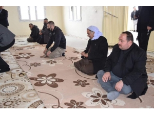 Viranşehir'de hayırseverlerce yaptırılan cami ve taziye evi ibadete açıldı