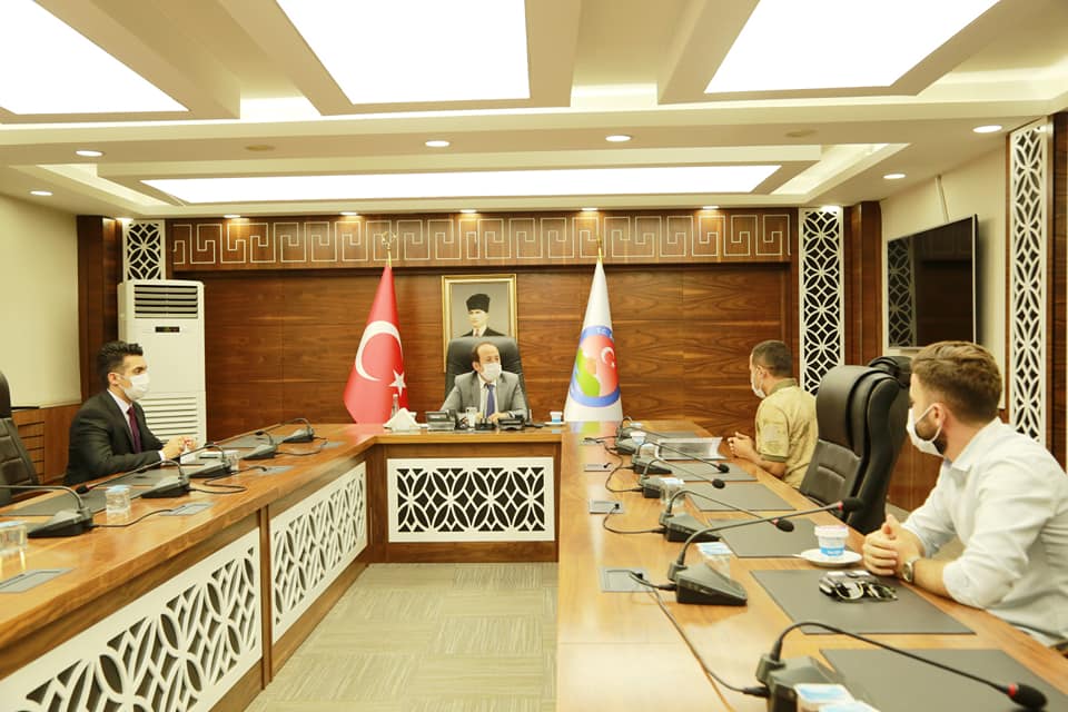 VALİ ALİ HAMZA PEHLİVAN, ŞEHİT AİLELERİ ve GAZİLER İLE BİR ARAYA GELDİ